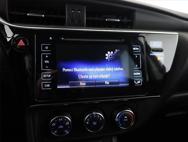 Toyota Corolla (2019) 1.6 Valvematic, ČR,1.maj - fotka 13 z 17