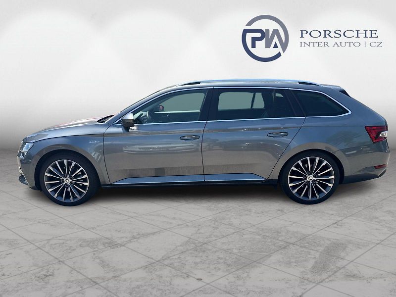 Škoda Superb L&K 2.0 TSI 140kw DSG Combi - fotka 3 z 27