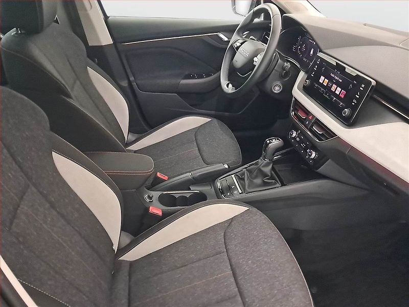 Škoda Scala (2025) Top Selection 1.0 TSI - fotka 9 z 17