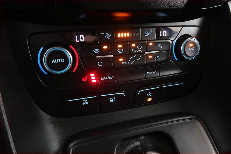 Ford Transit Connect (2018) Trend 1.5 EcoBlue, 3Místa, ČR - fotka 15 z 18