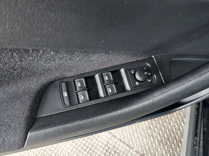 Škoda Kamiq (2025) 1.0TSI 85KW DSG TOP SELECTION - fotka 26 z 32
