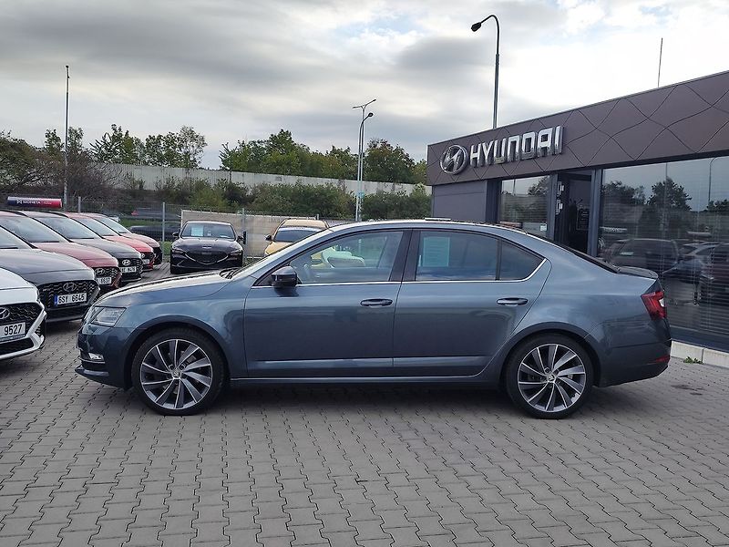 Škoda Octavia 2.0 TSI/140kW Style DSG - fotka 8 z 32
