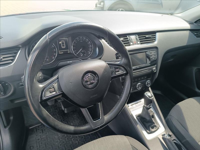 Škoda Octavia 1,6 TDi Style - fotka 10 z 18