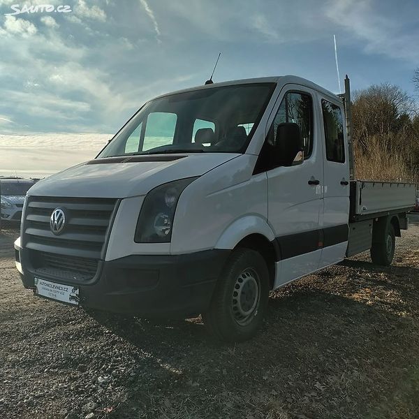 Volkswagen Crafter 7MÍST,KRÁSNÝ,SERVIS,DLOUHÝ3,5M - fotka 3 z 23