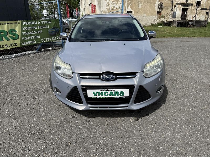 Ford Focus 2,0TDCI 120 kW AUTOMAT - fotka 2 z 23