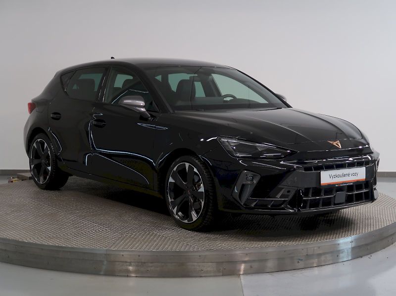Cupra Leon (2025) 1.5eTSI 110KW DSG - fotka 6 z 41