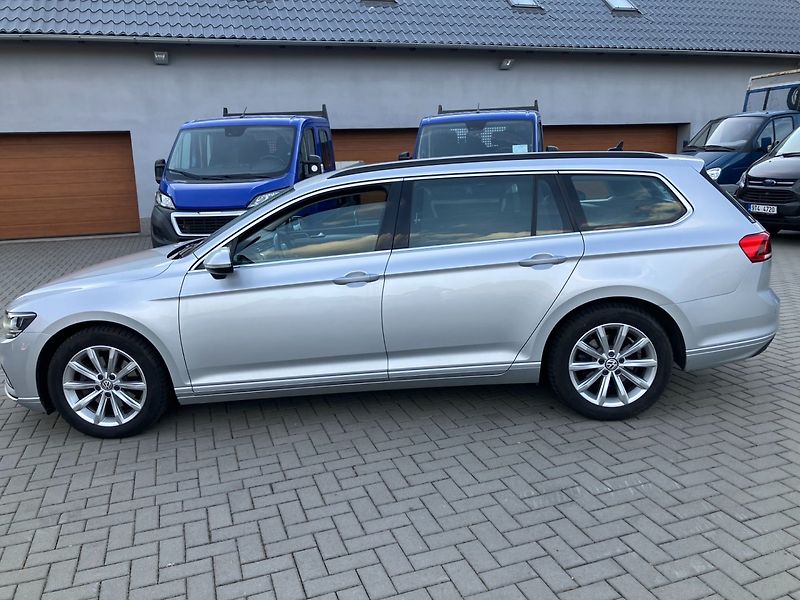 Volkswagen Passat Variant (2020) 2.0TDI 110kW DSG EL.TZ,NAVI - fotka 7 z 28