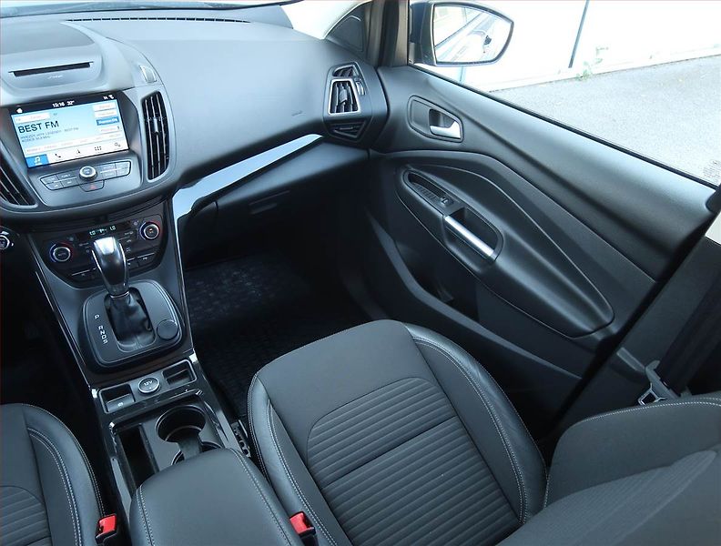 Ford Kuga (2018) 1.5 TDCi, Automat, Serv.kniha - fotka 8 z 21