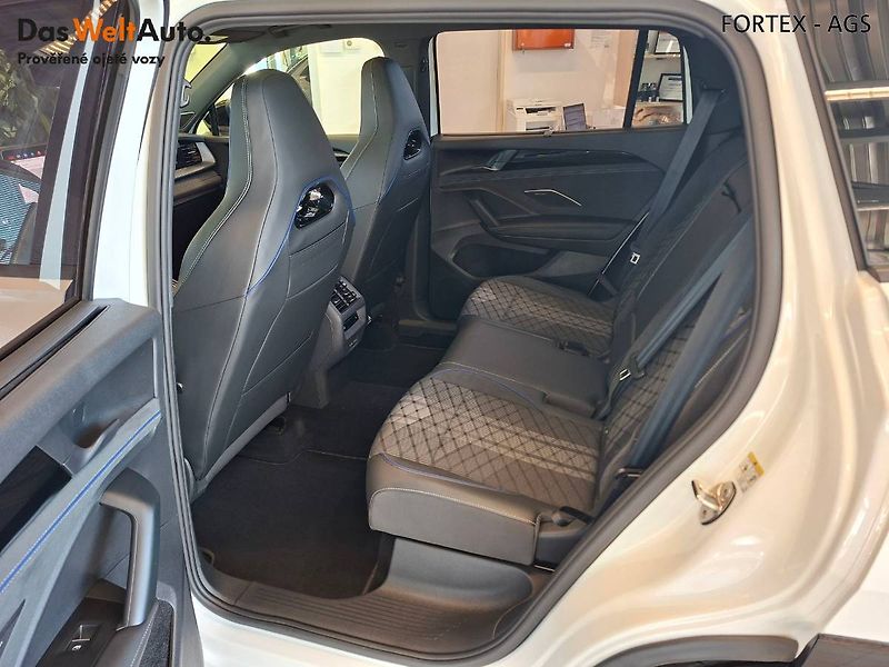 Volkswagen Tayron (2025) R-LINE,2.0 TDI,142kW,4x4,Záruk - fotka 13 z 35