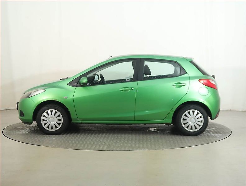 Mazda 2 (2008) 1.3 i, Klima, zamluveno - fotka 3 z 13