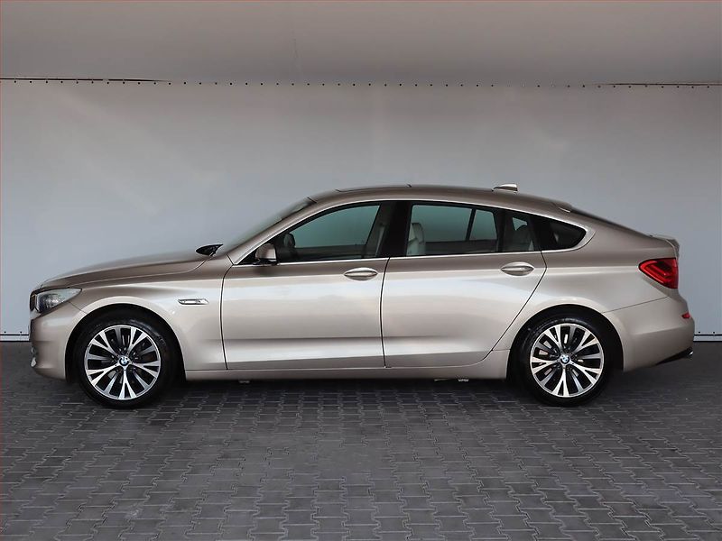 BMW Řada 5 (2010) 530d GT, Automat, Kůže, Navi - fotka 3 z 26