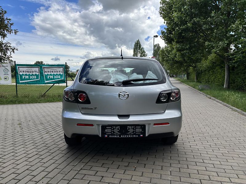 Mazda 3 1.6 Active - fotka 16 z 28