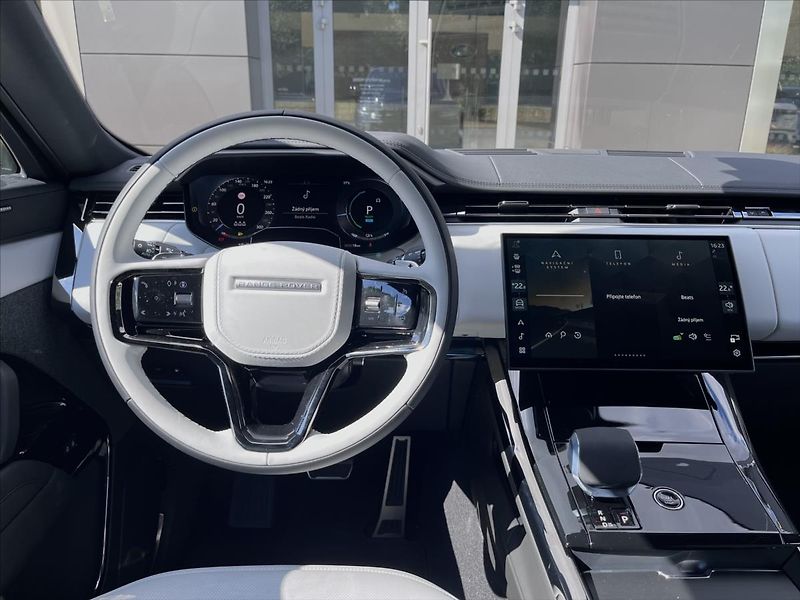 Land Rover Range Rover Sport (2026) 3,0 Dynamic SE P460e PHEV AWD - fotka 10 z 21