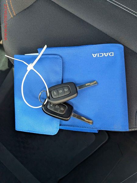 Dacia Sandero (2021) 1.0 TCe, ČR, AC, TZ - fotka 16 z 16