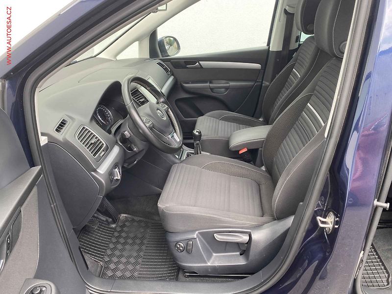 Volkswagen Sharan (2014) 2.0 TDI, Xenon, autoAC - fotka 9 z 16