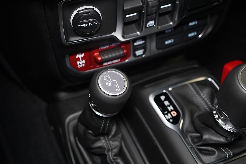 Jeep Wrangler (2026) MOAB 392 V8 - fotka 33 z 47