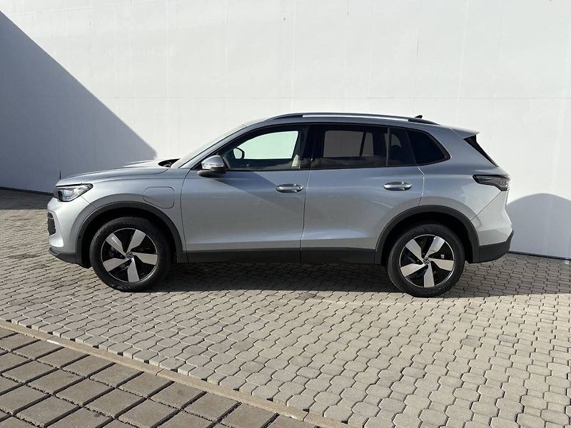 Volkswagen Tiguan (2025) People PHEV 19,7kWh 6DSG 1,5TS - fotka 3 z 7