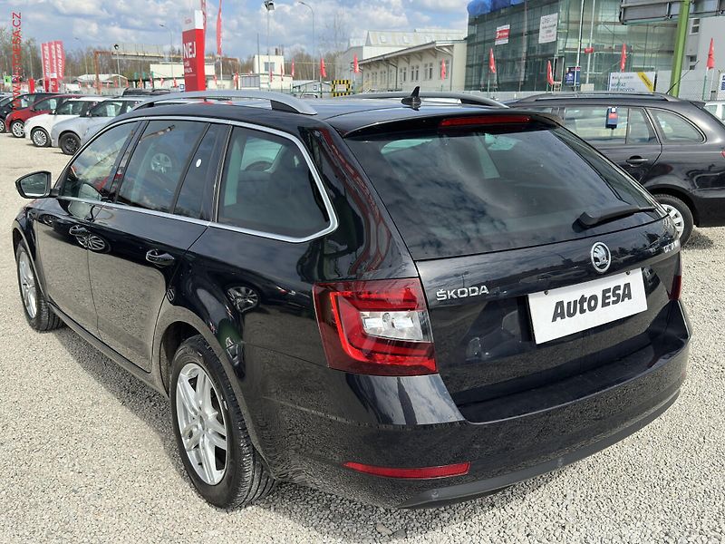 Škoda Octavia (2018) 2.0 TDi, DSG, LED, AC - fotka 6 z 24