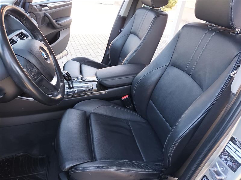 BMW X3 2,0 d,xDrive,KŮŽE,NAVI,TAŽNÉ - fotka 14 z 41