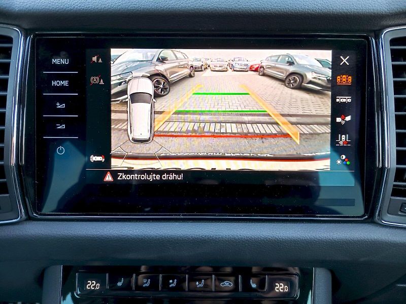 Škoda Kodiaq (2022) 2.0 TSI 140kW Style Plus 7míst - fotka 18 z 35