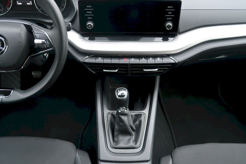 Škoda Octavia (2023) Activ 1.0 TSi/ 81 kW - fotka 12 z 32