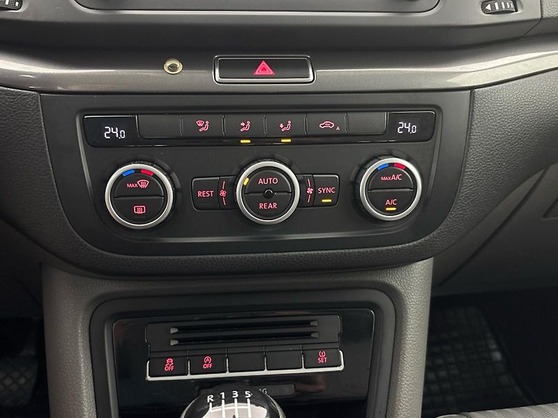 Seat Alhambra Reference - fotka 19 z 25