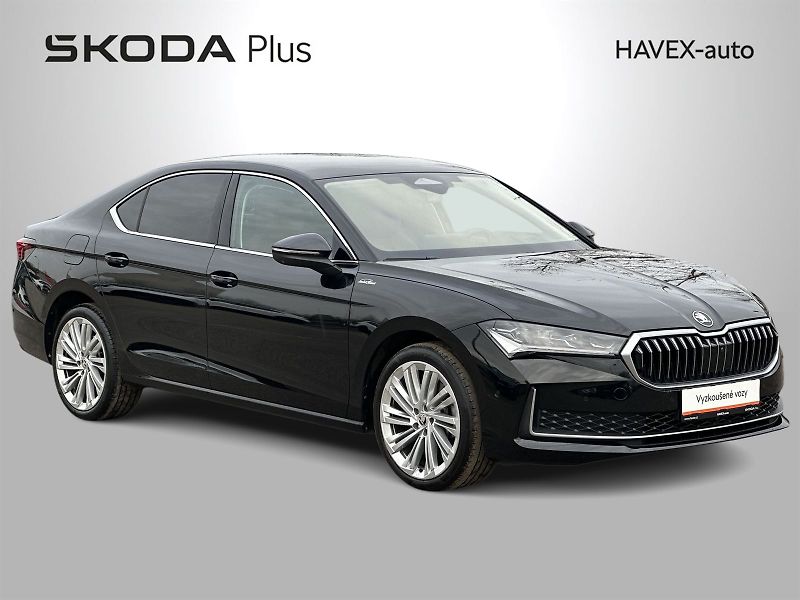 Škoda Superb (2024) 2.0 TSI 4x4 DSG L&K - fotka 42 z 45