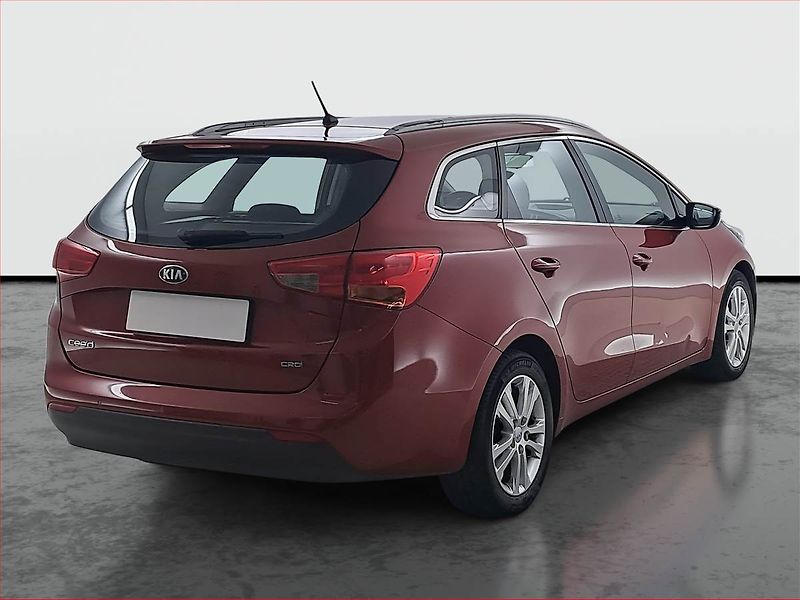 Kia Ceed (2013) 1.6 CRDi, nová STK - fotka 5 z 16