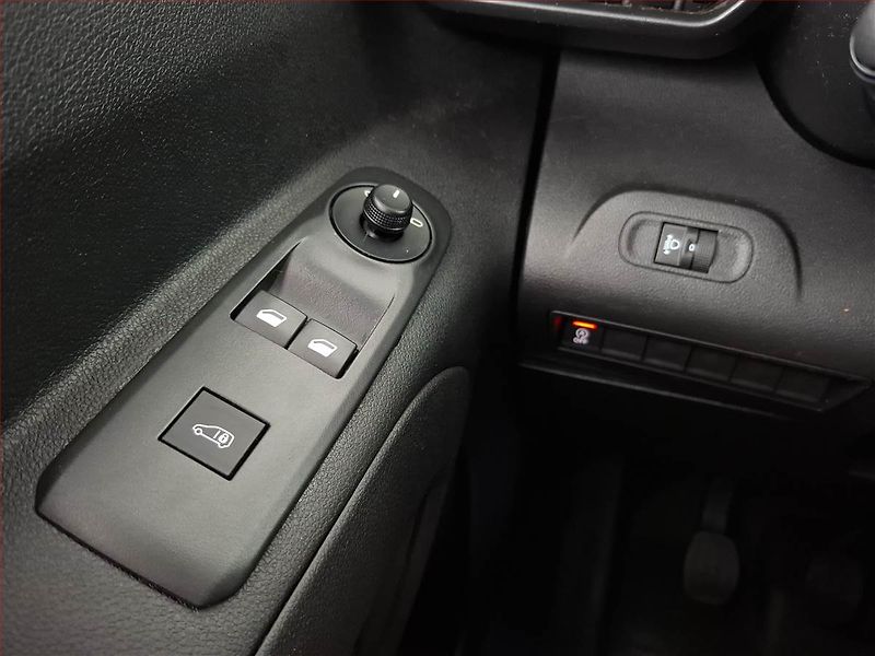 Citroën Berlingo (2020) Maxi 1.5 BlueHDi, 3Místa, ČR - fotka 13 z 15