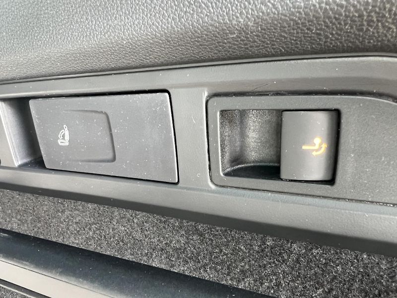 Škoda Kodiaq 2.0TDi 147kW SPORTLINE 4x4 DSG - fotka 31 z 42