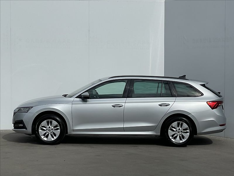 Škoda Octavia 2,0 TDI Combi Ambition Plus KE - fotka 2 z 23