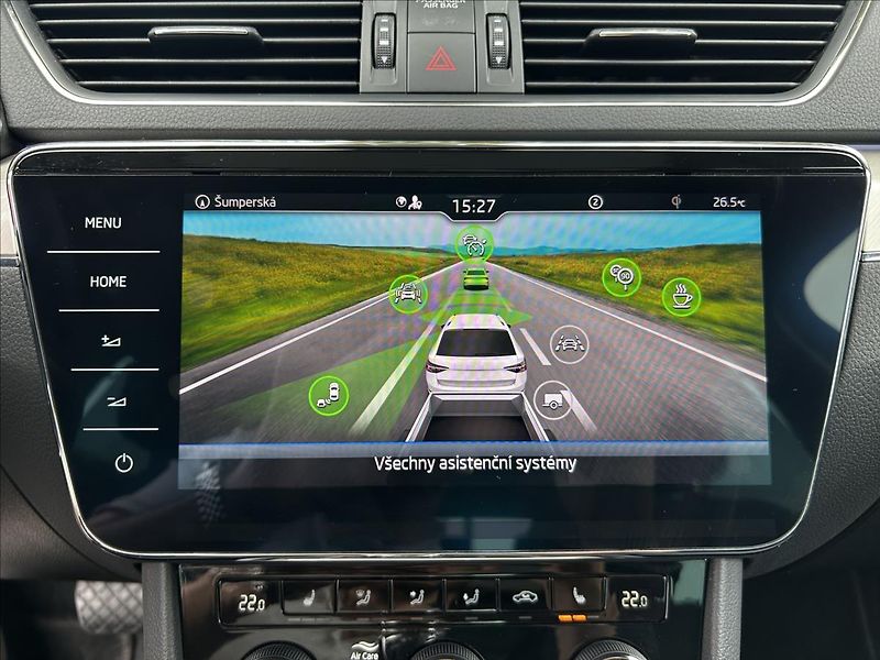 Škoda Superb 2,0 TDi DPH  360° Travel Asist - fotka 21 z 50
