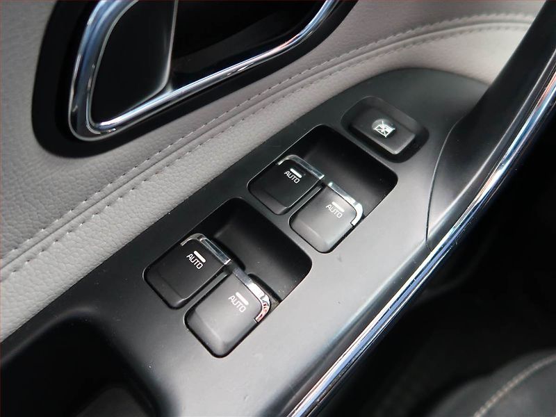 Kia Ceed (2017) Silver 1.6 GDI, Serv.kniha - fotka 17 z 18