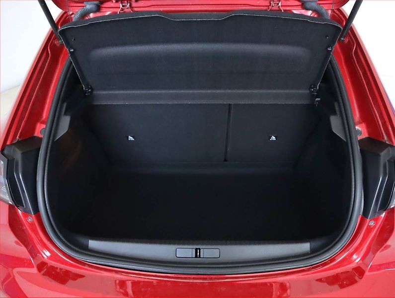 Peugeot 208 (2022) Allure 50 kWh, SoH 100% - fotka 14 z 23