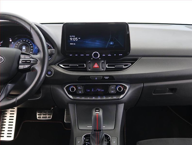 Hyundai i30 (2022) N Line Premium 1.5 T-GDI MHEV - fotka 12 z 26