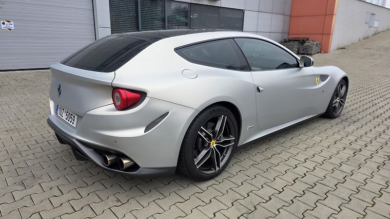 Ferrari FF (2015) INDIVIDUAL TailorMade ZÁRUKA - fotka 4 z 19
