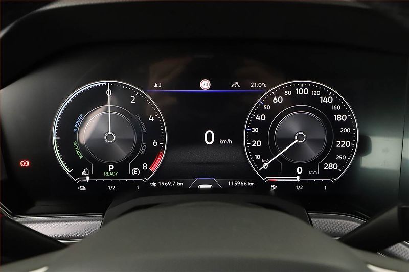Volkswagen Touareg (2022) R eHybrid - fotka 9 z 22