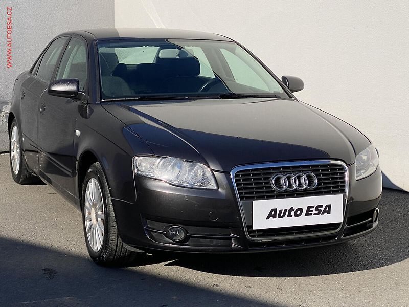 Audi A4 (2007) 1.9 TDi, AC, TZ, park. čidla - fotografie inzerátu