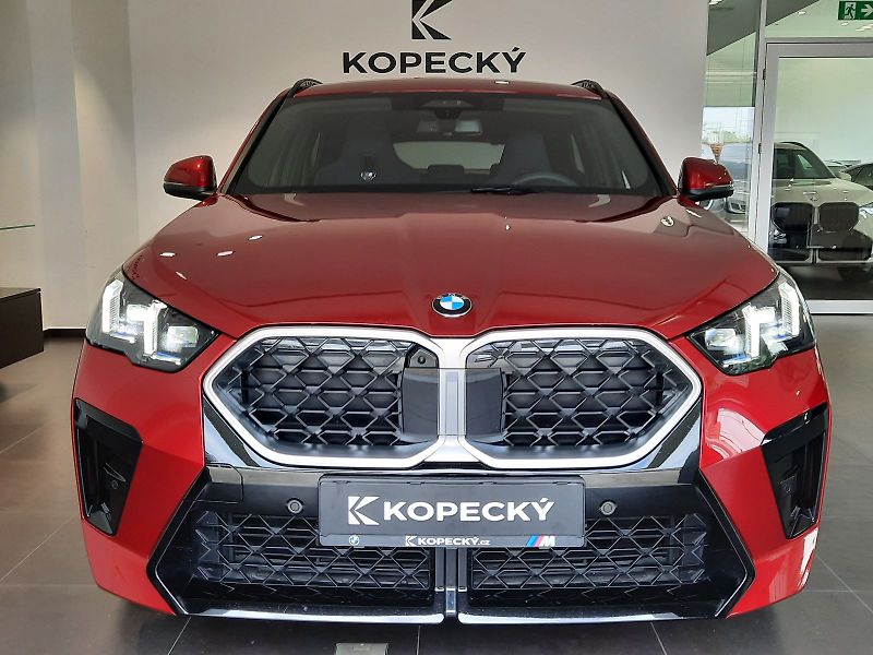 BMW X2 (2025) xDrive 20d M Sport - fotka 2 z 16