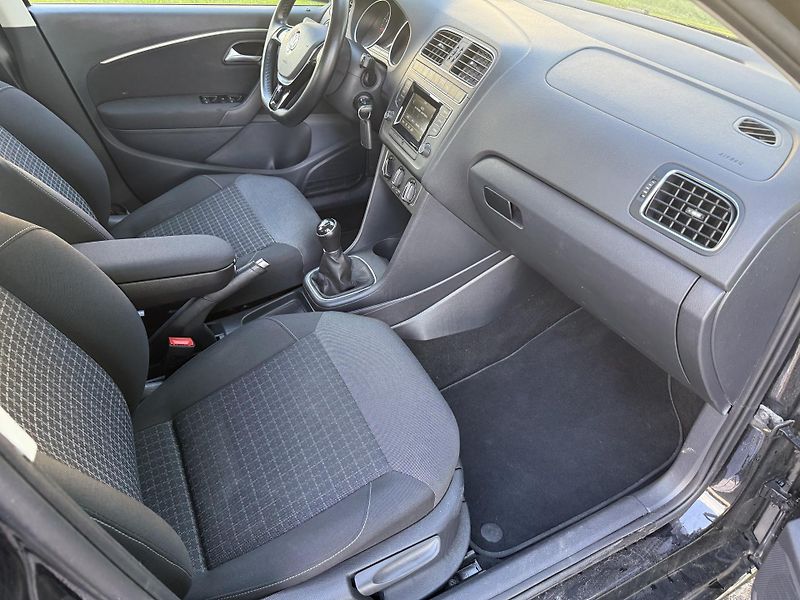 Volkswagen Polo 1,2TSI 66kW Servisní kniha - fotka 10 z 23