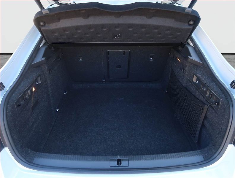 Škoda Superb (2016) Laurin&Klement 2.0 TDI - fotka 14 z 16