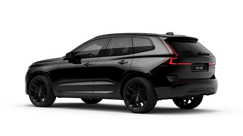 Volvo XC60 (2026) B5 PLUS - fotka 5 z 13
