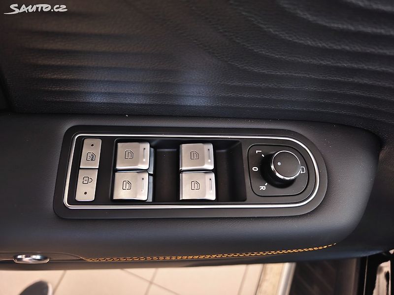 BAIC BJ30 1.5 T HEV 298KW All in 4x4 - fotka 15 z 26