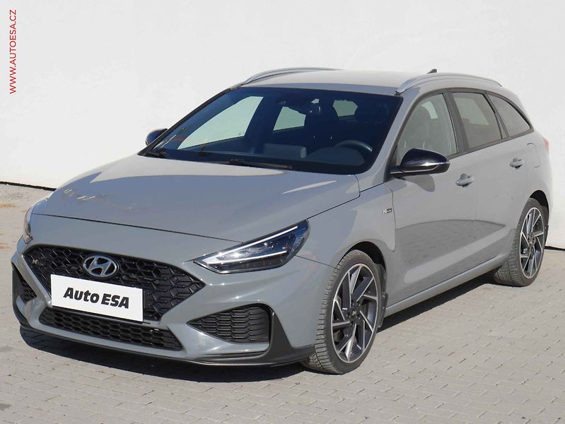 Hyundai i30 (2022) 1.5T-GDi, 1.maj,ČR, AC, LED - fotka 3 z 23
