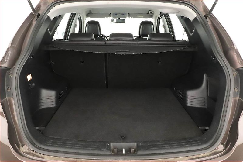 Hyundai ix35 (2013) 1.7 CRDi, Navi, Tempomat - fotka 10 z 17