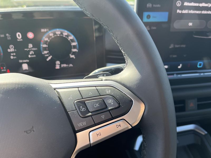 Volkswagen T-Roc Style 1,5 eTSI 110 kW 7DSG - fotka 14 z 26