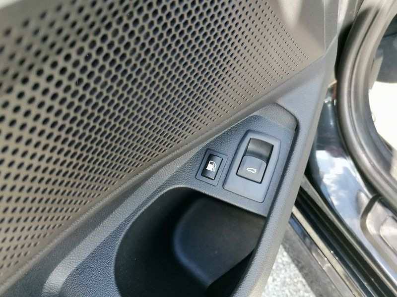 BMW Řada 3 (2022) REZERVACE! 320e PHEV - fotka 35 z 42