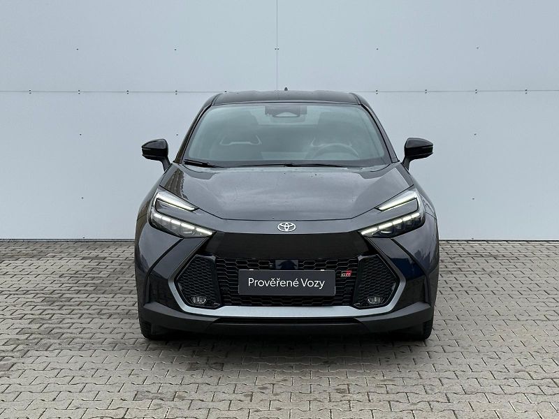Toyota C-HR 2,0 HEV e-CVT GR Sport - fotka 4 z 30