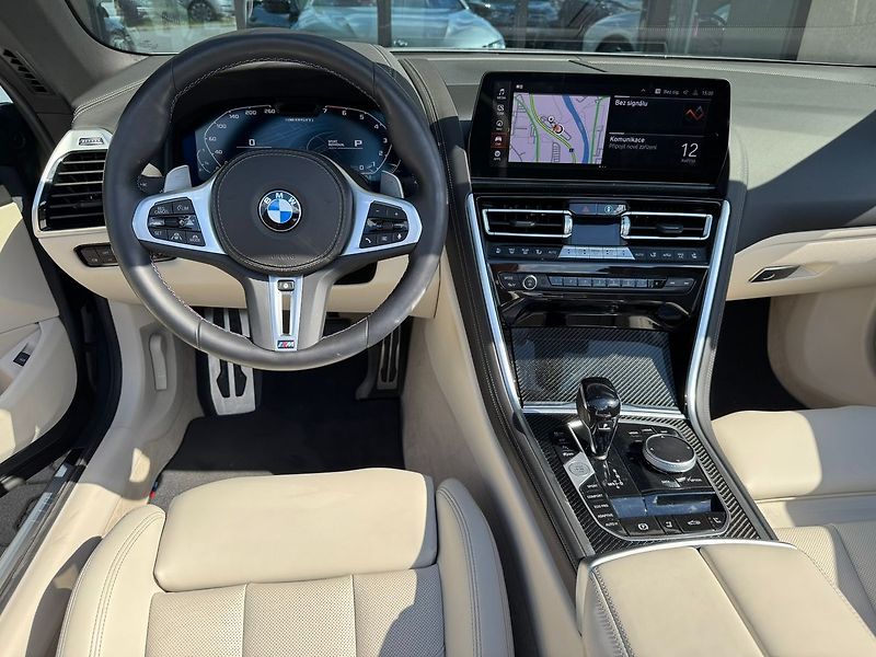 BMW Řada 8 M850i xDrive Cabrio 2025/09 - fotka 18 z 24