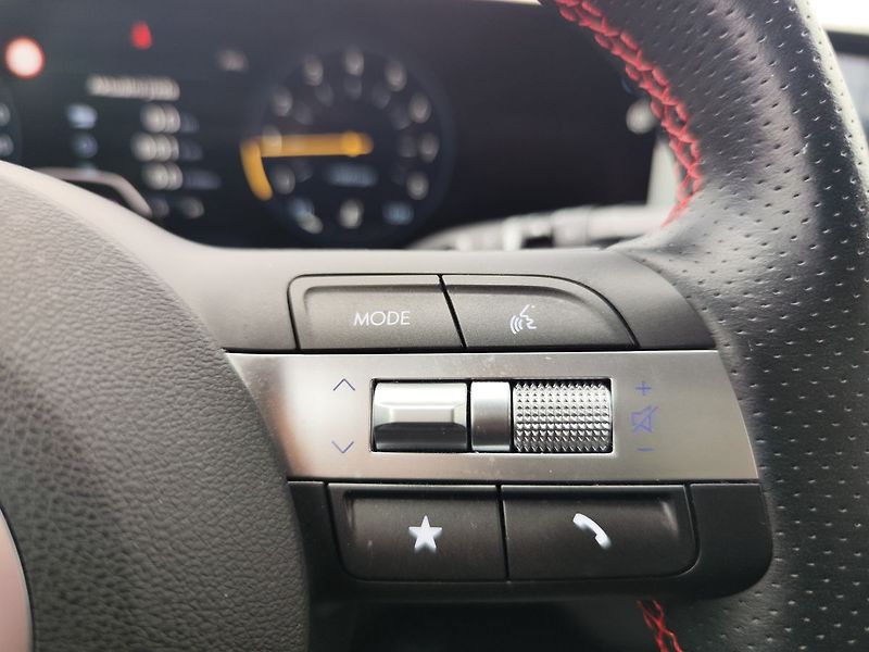Hyundai Kona 1.6 T-GDi/146kW N-Line - fotka 29 z 36
